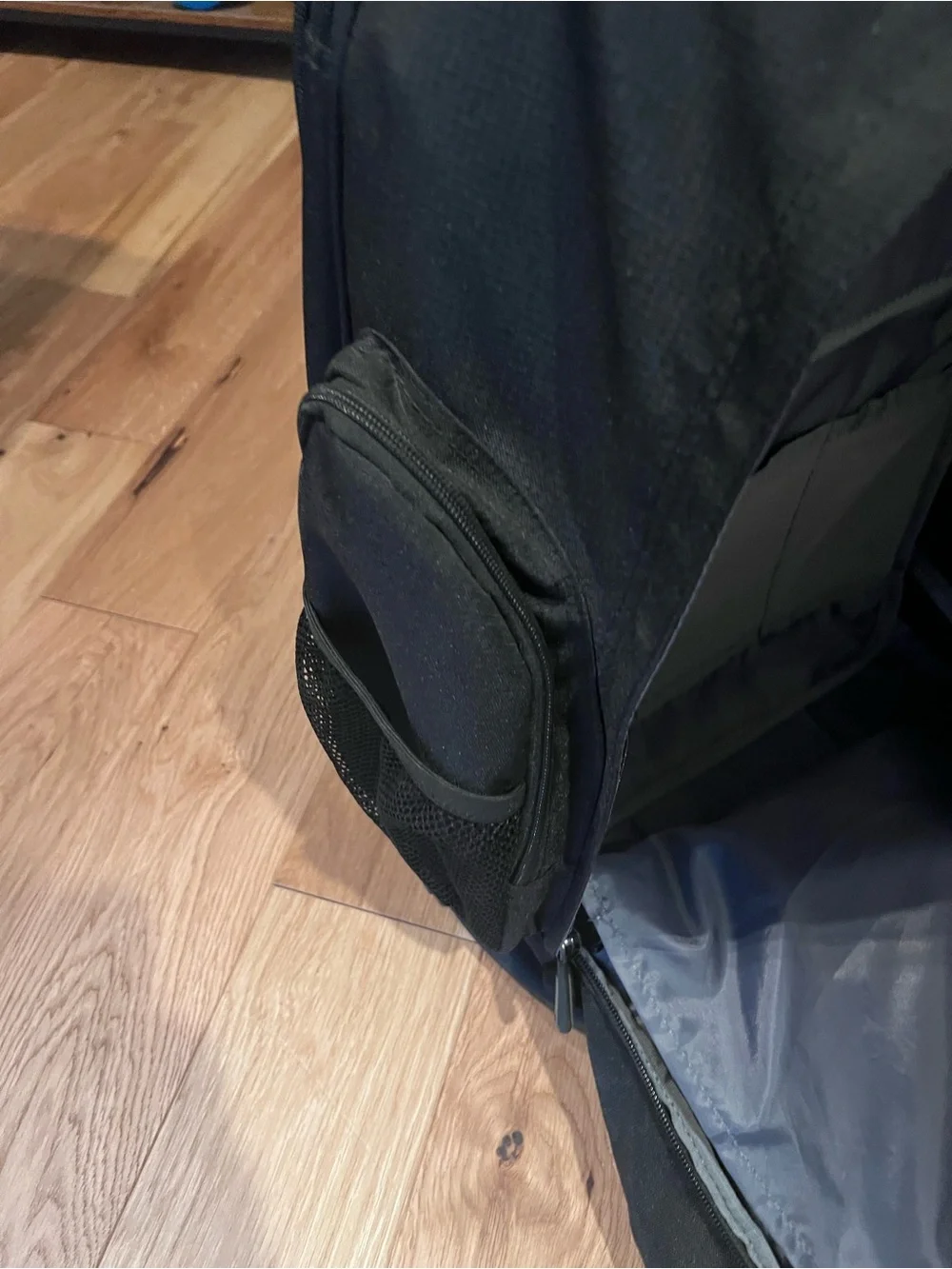 Samsonite Black and Gray Laptop Backpack with Front Organizer Pockets, laptop pa